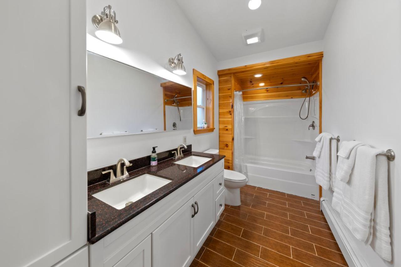 Wolfjaw Lodge Wilmington Bagian luar foto